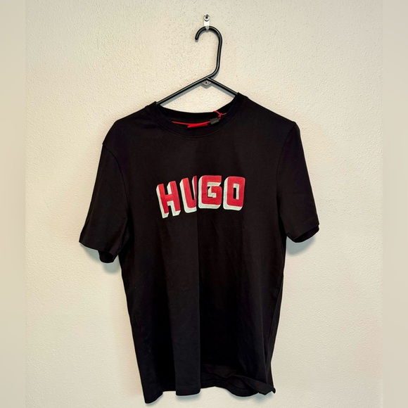 Hugo Daqerio Men’s Black Small Short Sleeve Tshirt. NWT - Picture 1 of 6